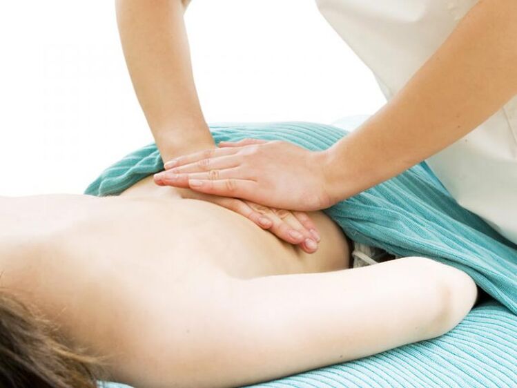 Massagem da coluna lombar